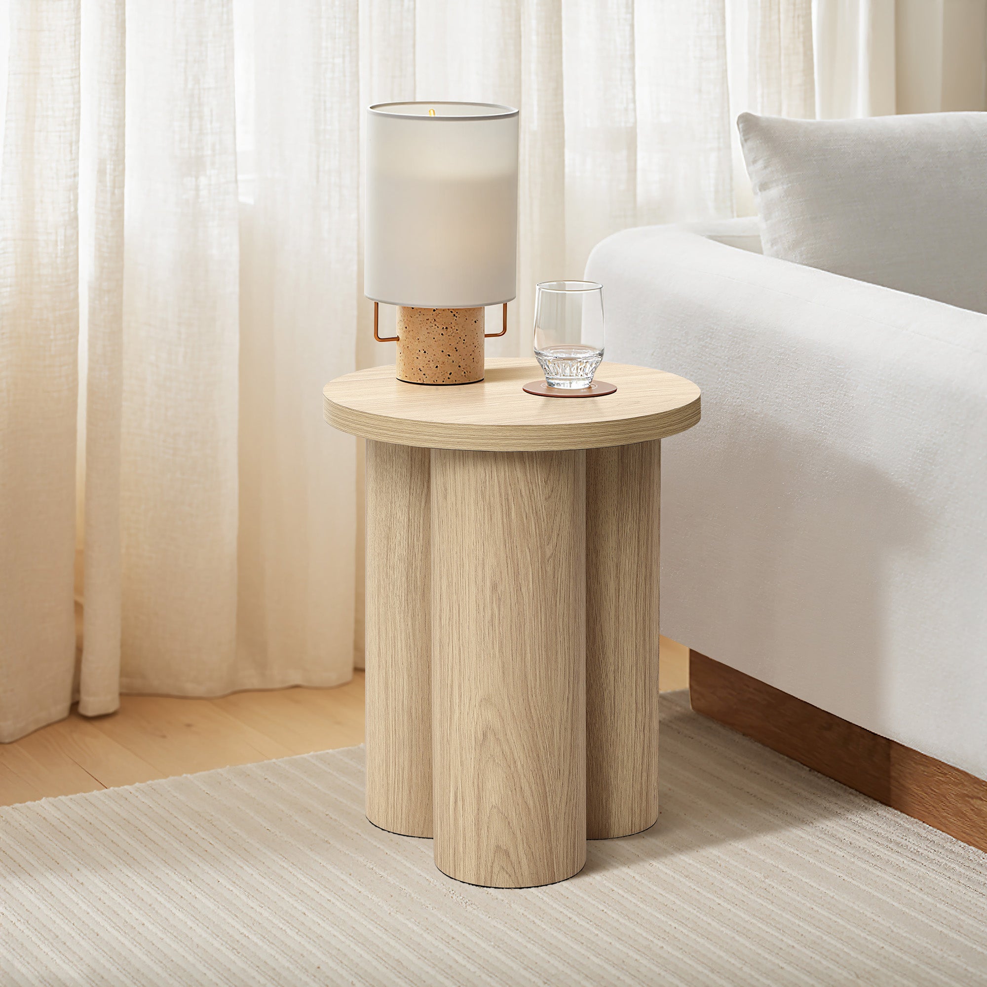Moderner Beistelltisch aus Holz – runder Couchtisch, kleiner Sofatisch