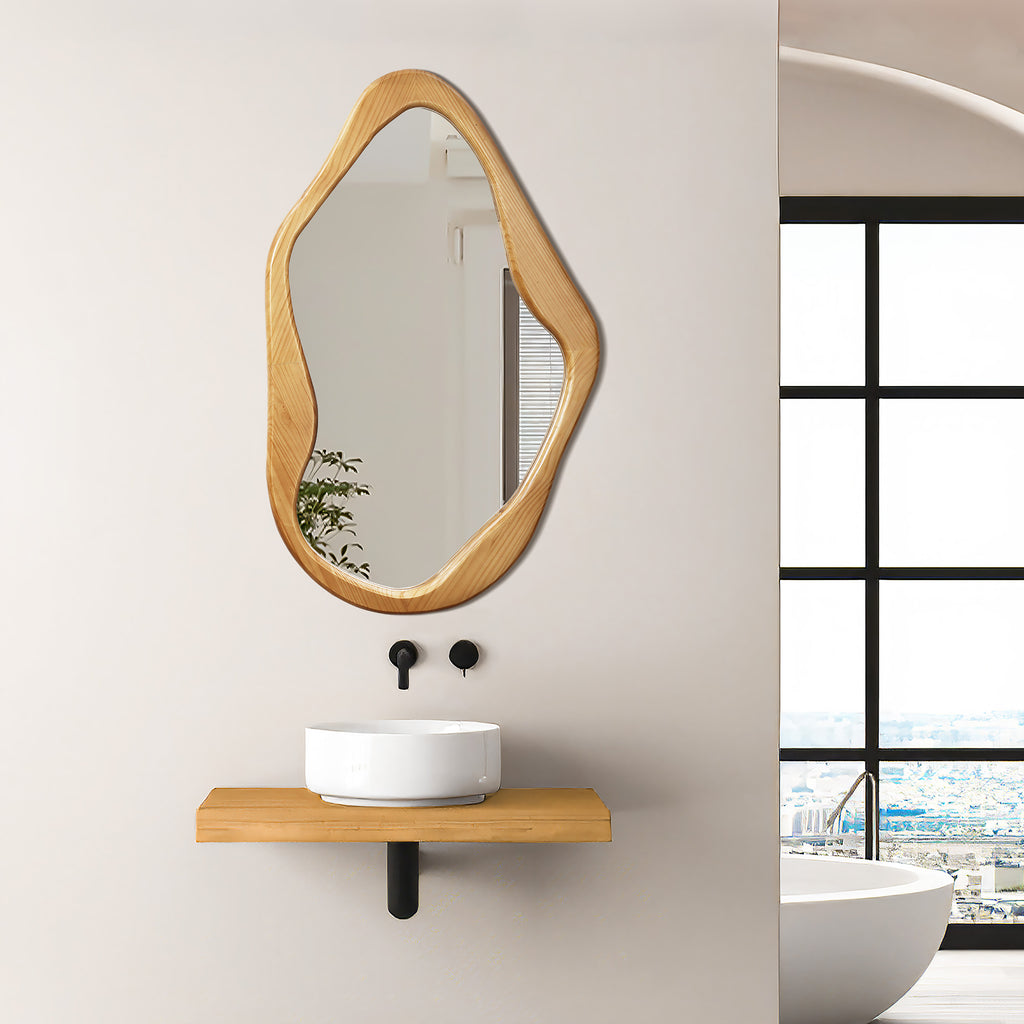 Flow Wandspiegel mit Holzrahmen in Freiform