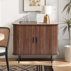 Zweittüriges Sideboard mit Lamellentüren