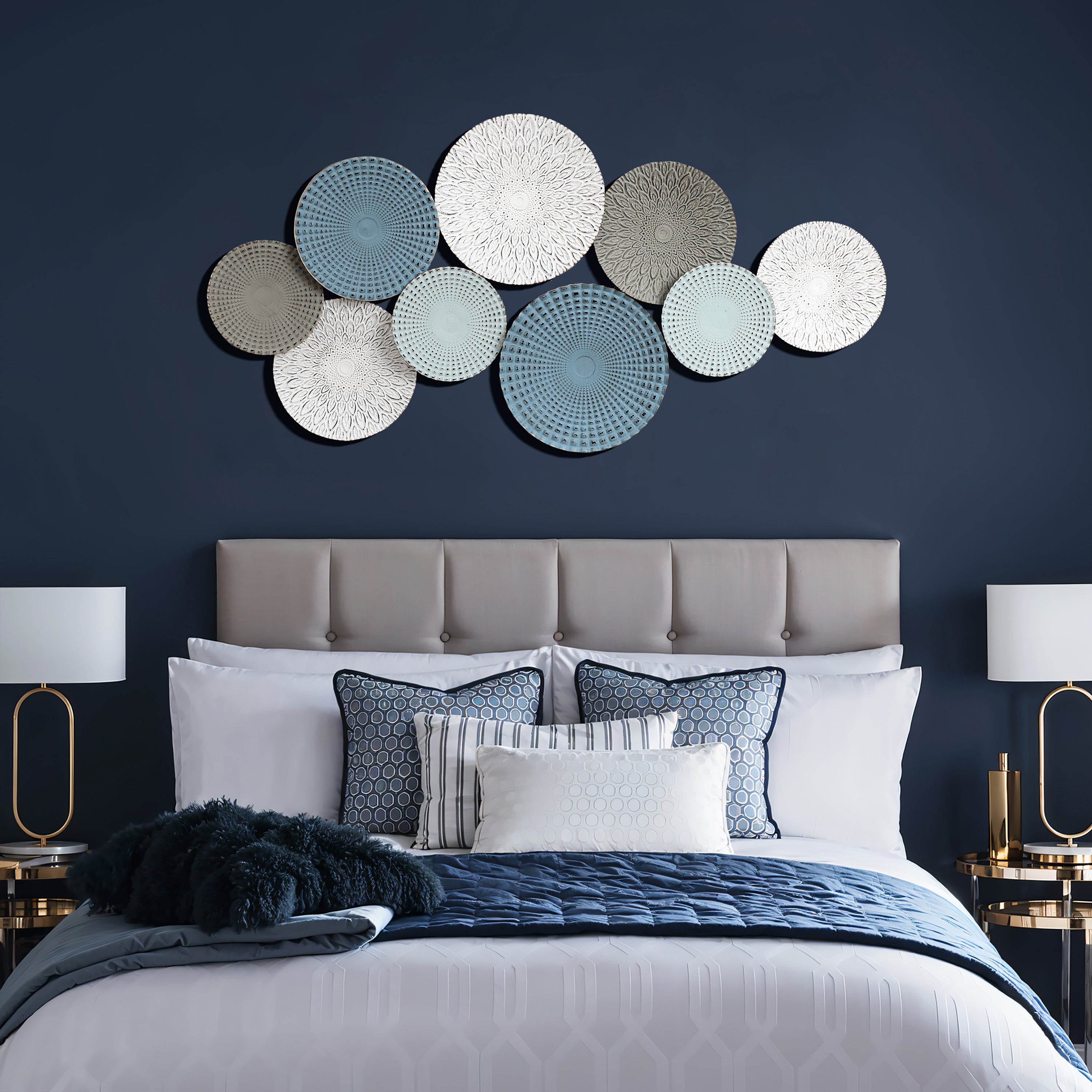 Künstlerische Metall-Wanddeko – Stilvolles Wohn-Accessoire