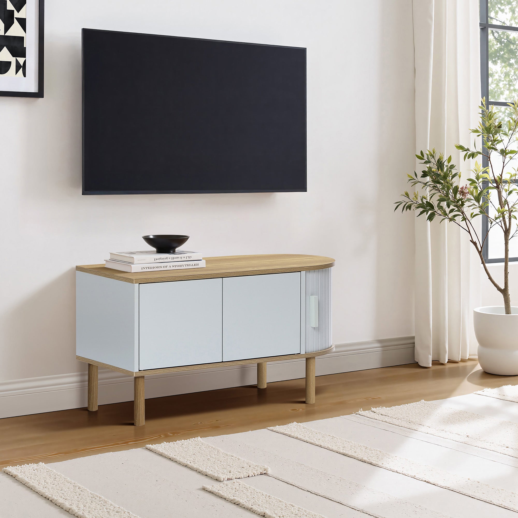 Couchtisch aus Holz in Grau-Weiß mit 2 Türen – skandinavisch/minimalistisch