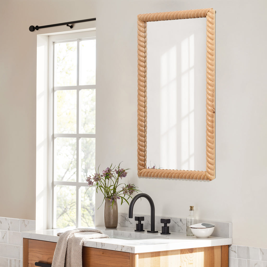 Rechteckiger Wandspiegel mit Buchenholzrahmen 90 cm hoch als Akzent- und Schminktischspiegel