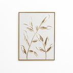 Wanddeko mit Reliefstruktur und goldenen Blättern