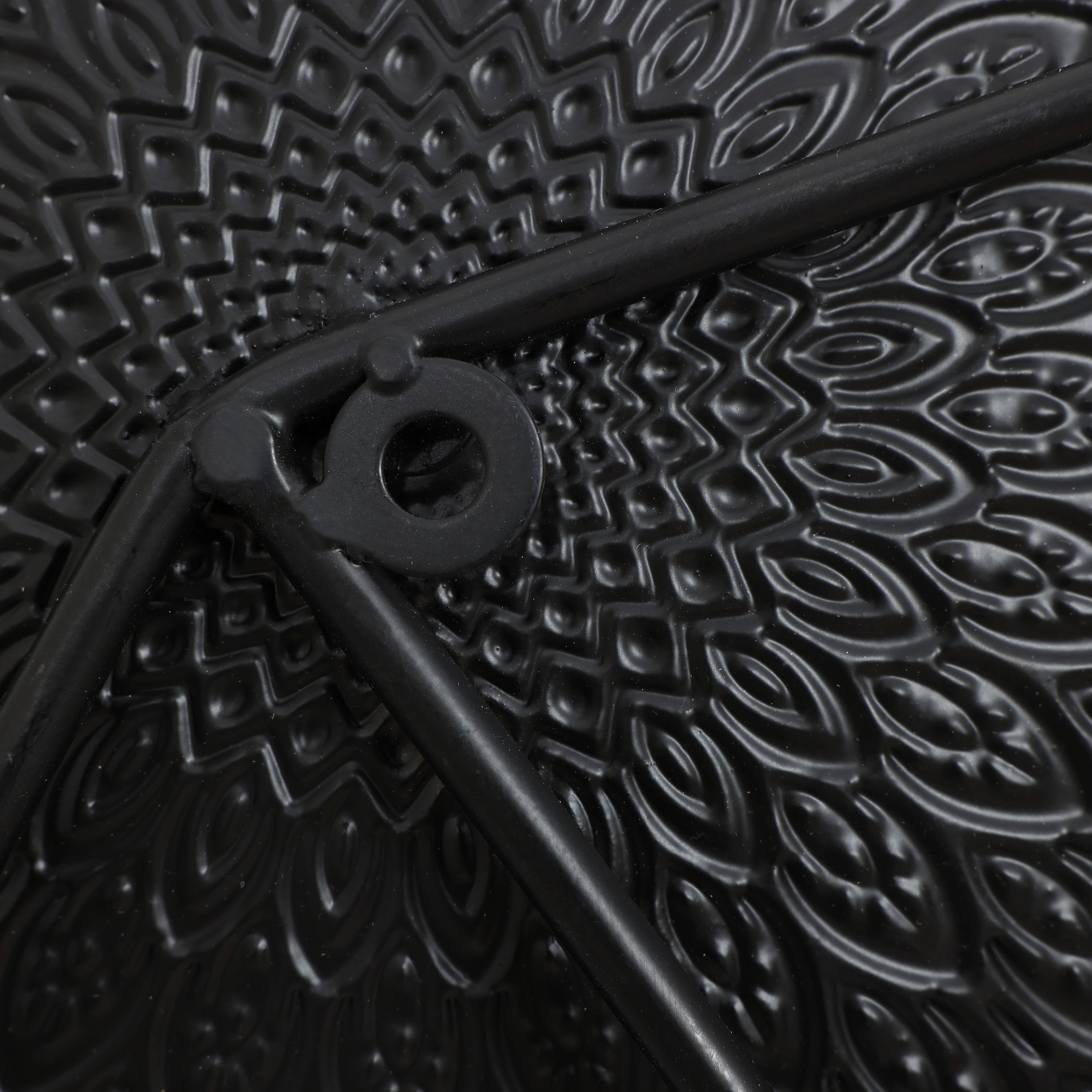 Künstlerische Metall-Wanddeko – Stilvolles Wohn-Accessoire