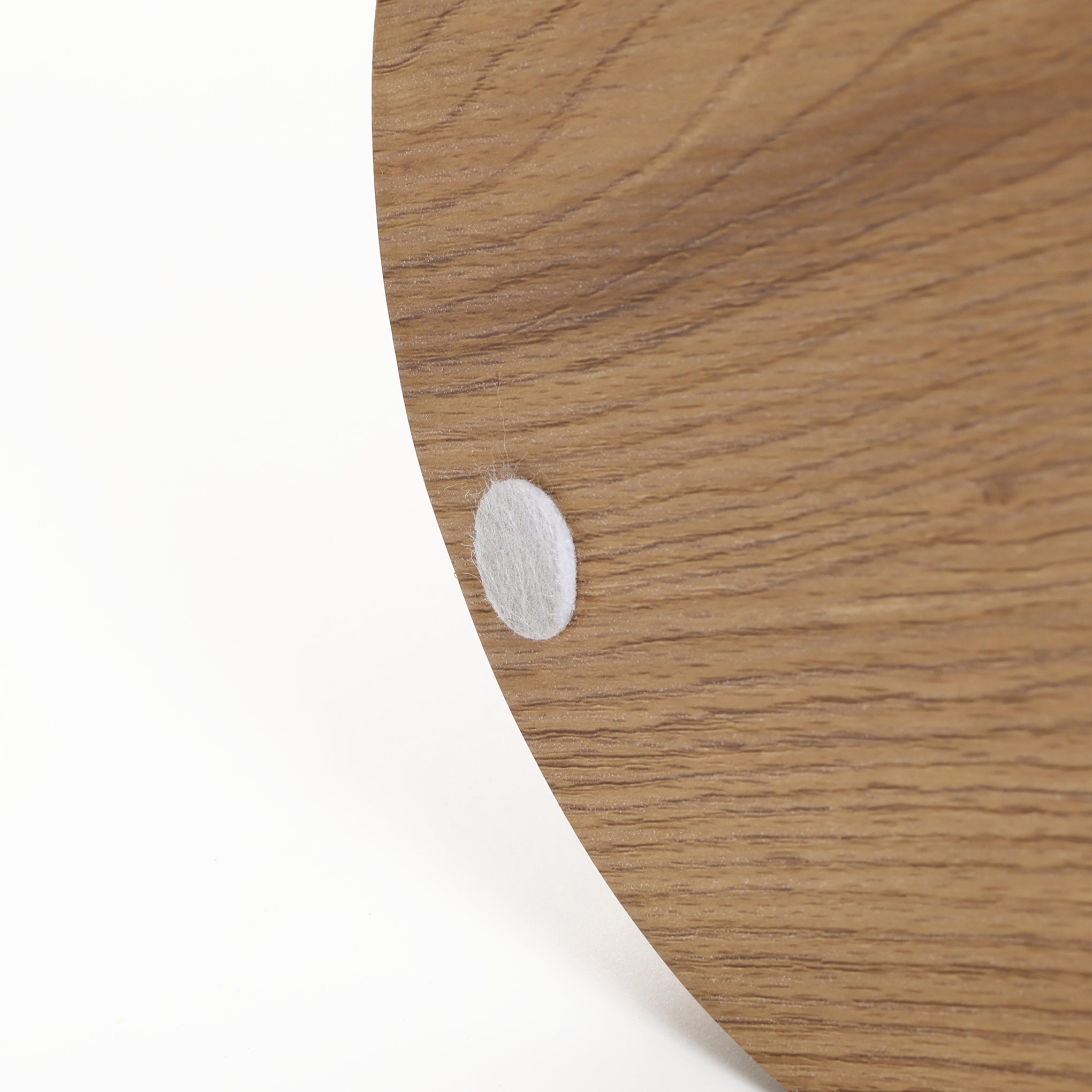 Beistelltisch in Baumstamm-Optik mit Blütenform – Holzmaserung