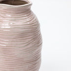 Handgemachte Keramikvase in Rosé – Modernes Design