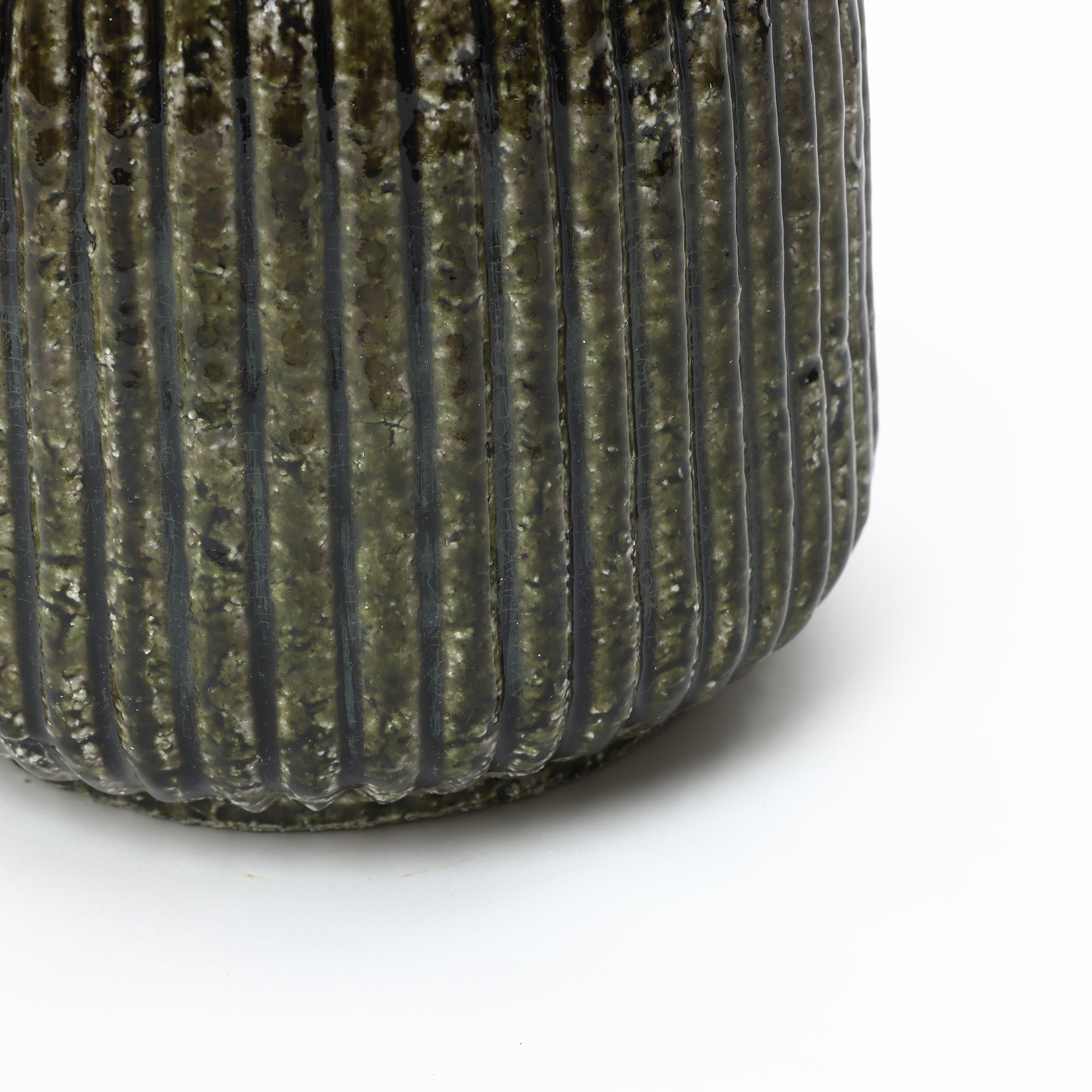 Keramikvase in Dunkelgrün im Boho-Vintage-Stil – 21,5 cm