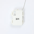 3er-Set LED-Geschenkboxen – Weihnachtsdeko mit Schneeflocken- und Tannenmuster, verziert mit goldenen Schleifen, Zweigen & silbernen Beeren