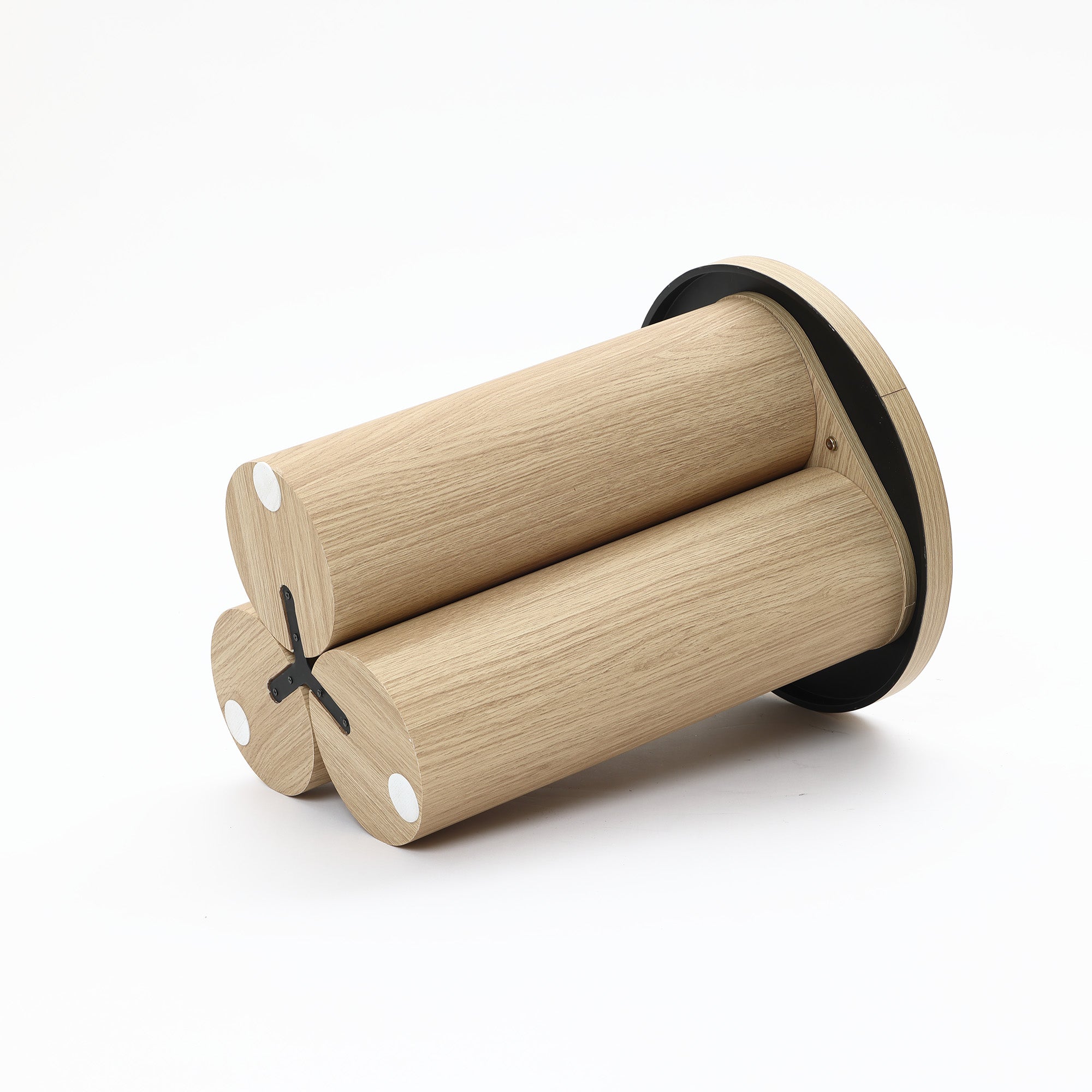 Moderner Beistelltisch aus Holz – runder Couchtisch, kleiner Sofatisch/Dekotisch