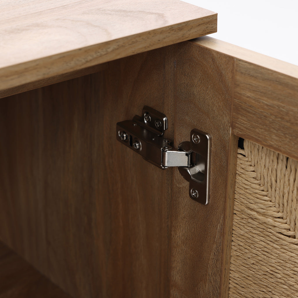 Minimalistisches Sideboard mit Stauraum