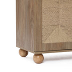 Minimalistisches Sideboard mit Stauraum
