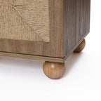 TV-Board aus Holz im Landhausstil – 2 Türen mit Flecht-Front und offenen Ablagefächern, naturfarben