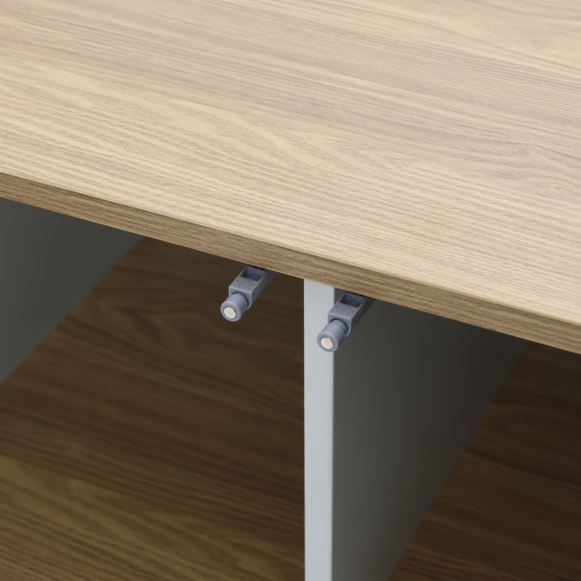 Couchtisch aus Holz in Grau-Weiß mit 2 Türen – skandinavisch/minimalistisch