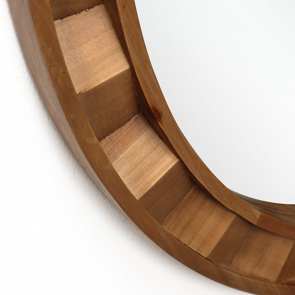 Runder Wandspiegel mit Holzrahmen