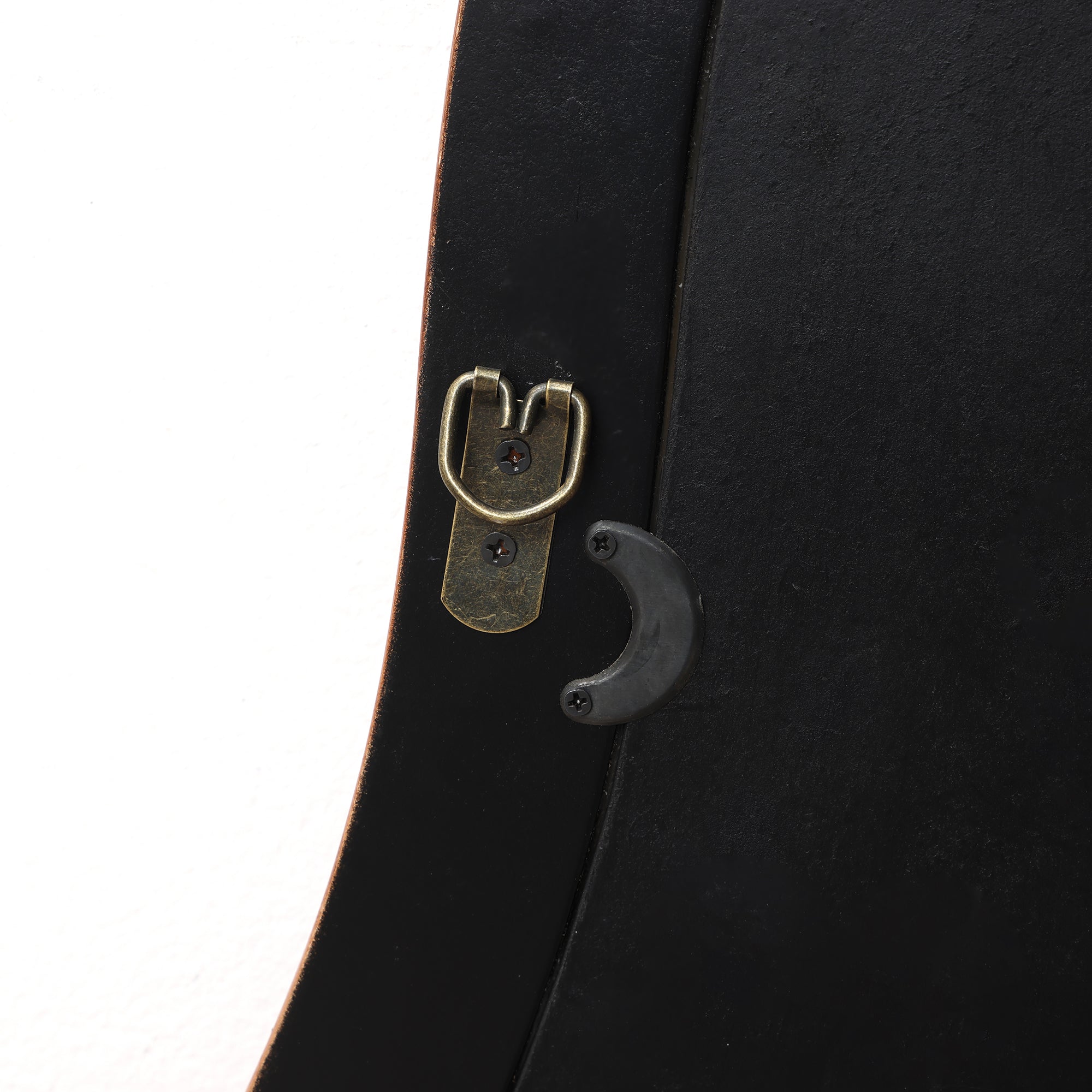 Holz-Wandspiegel mit Wellenrand – Naturlicher Deko-Spiegel für Wohnzimmer