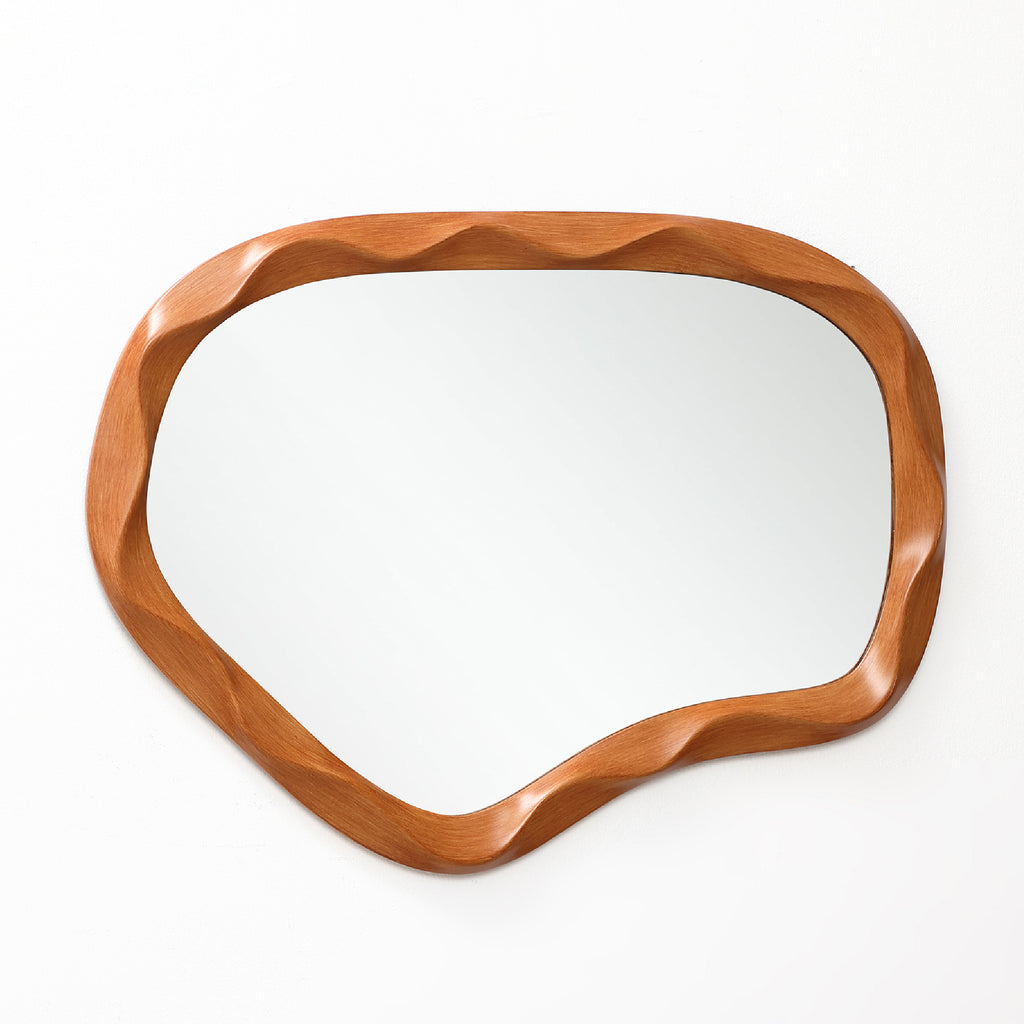 Holz-Wandspiegel mit Wellenrand – Naturlicher Deko-Spiegel für Wohnzimmer