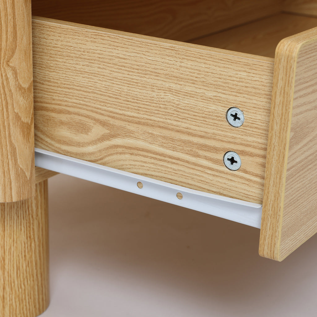 Moderne Kommode mit 5 Schubladen in Holzoptik