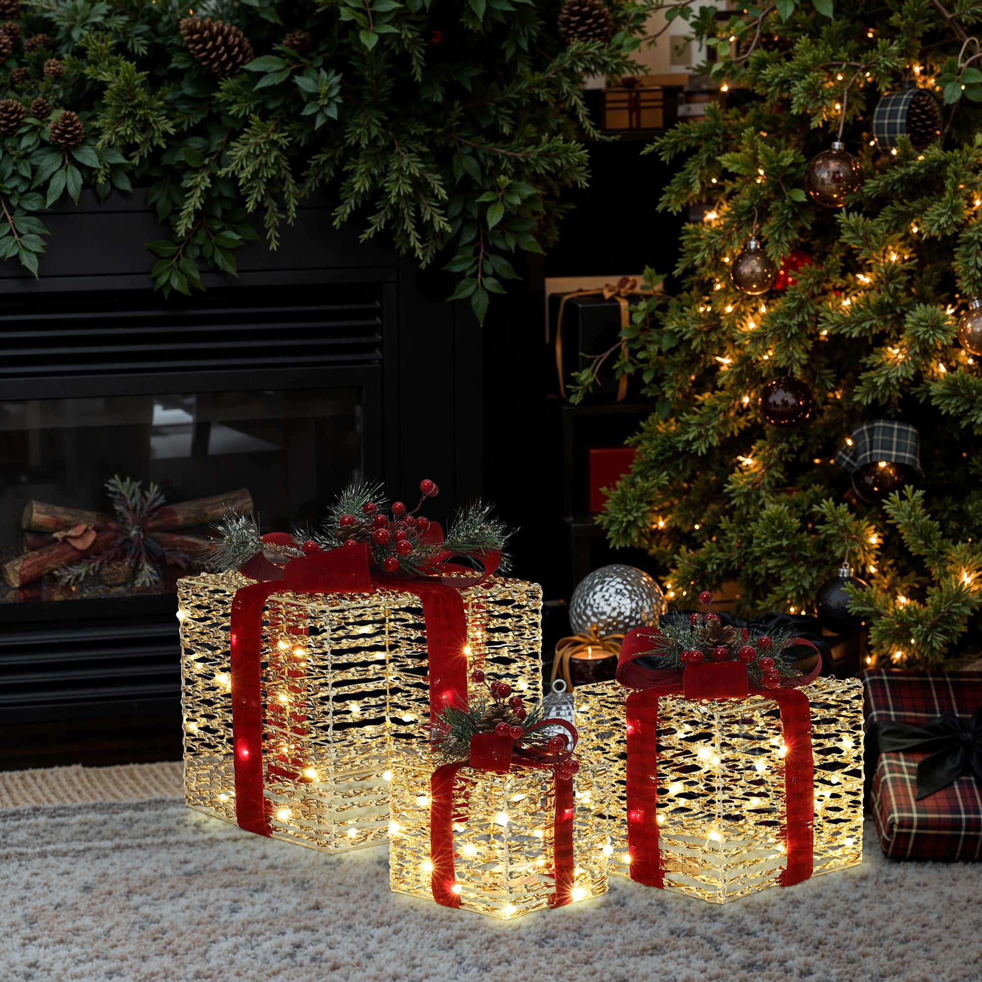 3er-Set LED-Geschenkboxen – Weihnachtsdeko in silber mit roten Schleifen und Beeren – Batteriebetrieben
