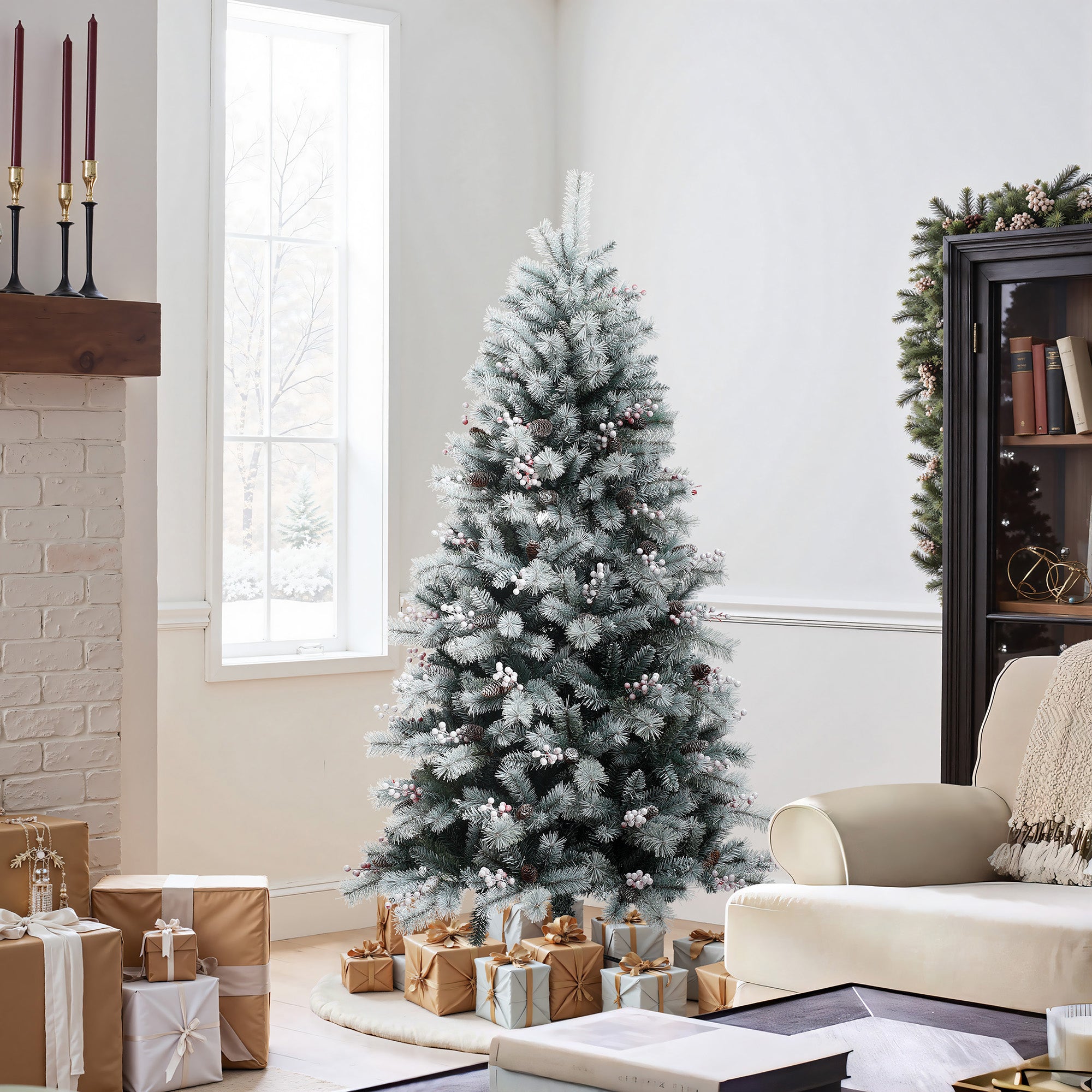 180 cm künstlicher Weihnachtsbaum mit Frost-Effekt – dekoriert mit Schneezapfen & roten Beeren