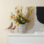 Grauweiße Terrakottavase im Vintage-Landhausstil – mit vier Henkeln