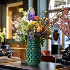 Keramikvase in Dunkelgrün mit Reliefstruktur – 31 cm