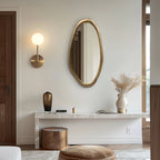 Ovaler Wandspiegel, Metallrahmen in Gold