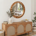 Runder Wandspiegel mit Holzrahmen