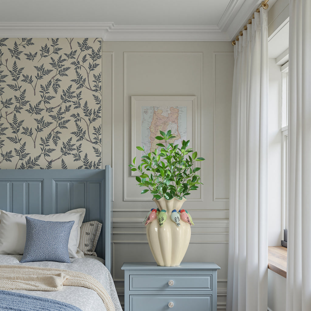 38,5 cm Keramikvase mit bunten Vogelmotiven