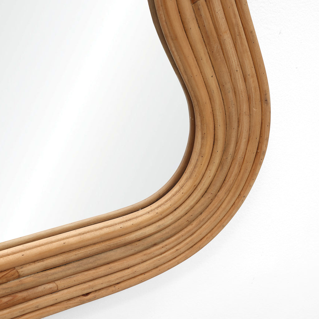 Wellenförmiger Rattan-Wandspiegel – Boho-Deko-Spiegel für Wohnzimmer
