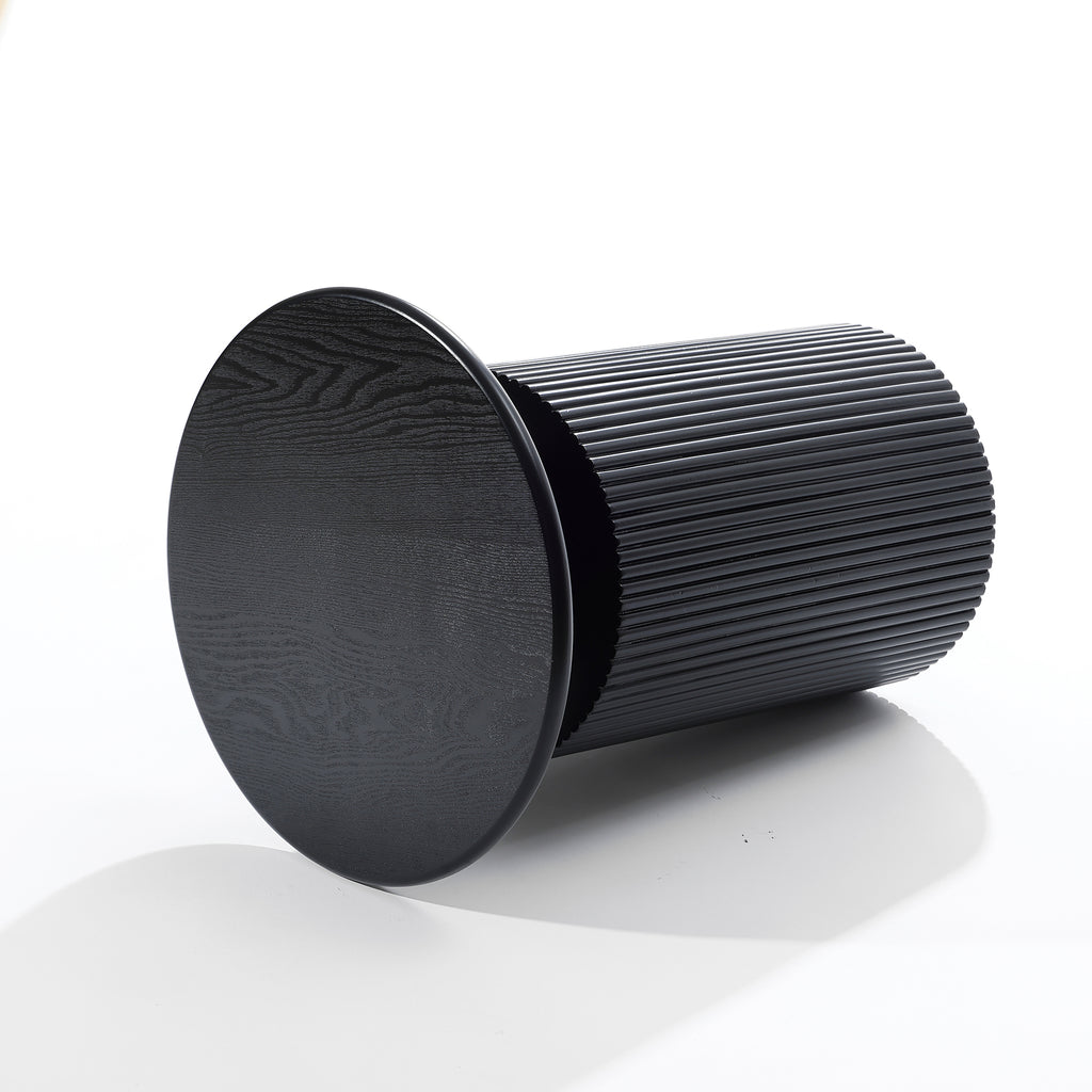 Runder Beistelltisch in Schwarz mit Zylinderfuß – Modernes Design aus Holz & MDF