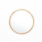 Wandspiegel mit Wellenrahmen aus Holz