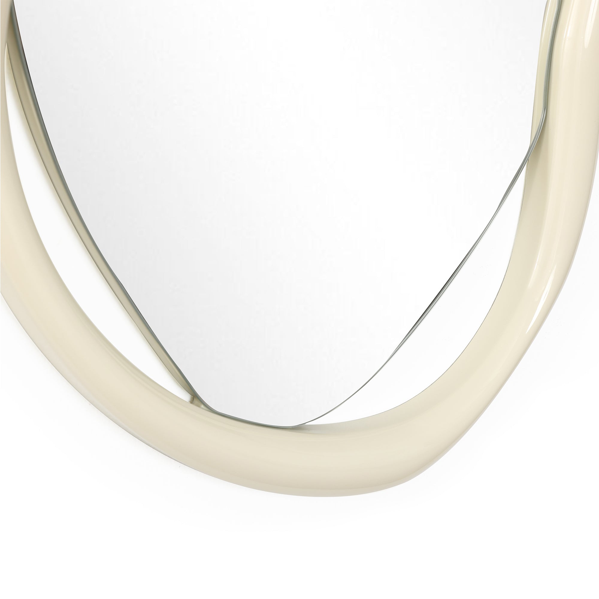 Moderner Deko-Spiegel mit Organic Design für Wohnraum