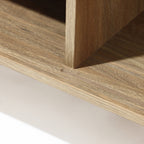 TV-Lowboard mit Schiebetüren und Kabeldurchlass