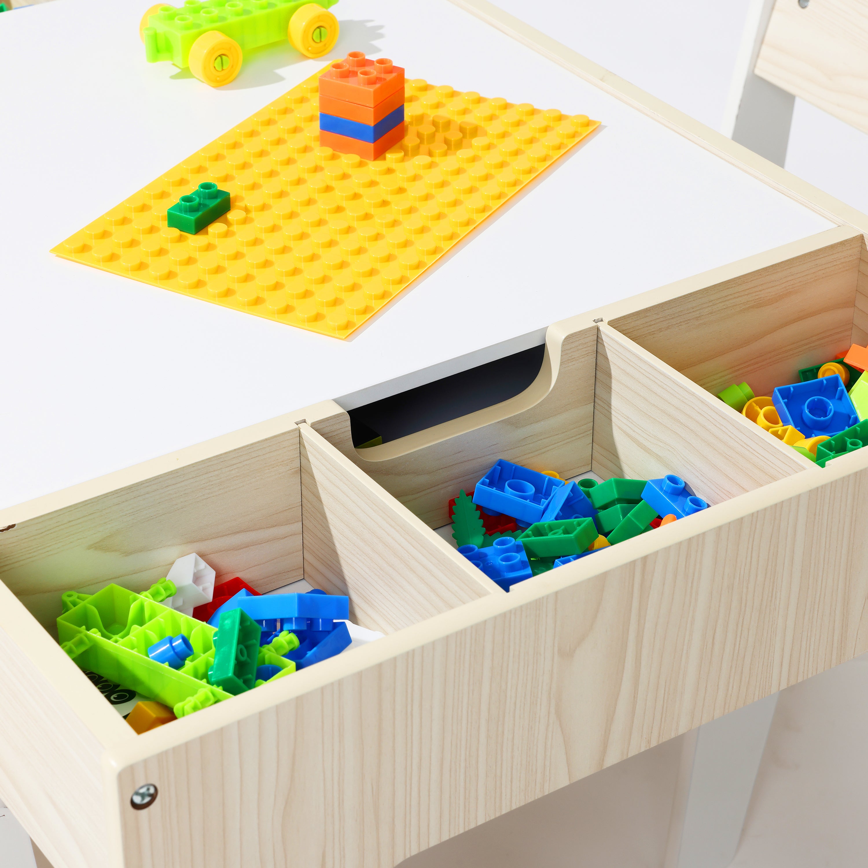 Kinder-Maltisch mit 2 Stühlen, doppelseitiger Tafel und Stauraum