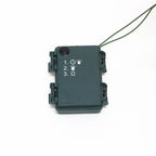 90 cm künstlicher Weihnachtsbaum mit integrierter LED-Beleuchtung und Tannenzapfen-Dekor