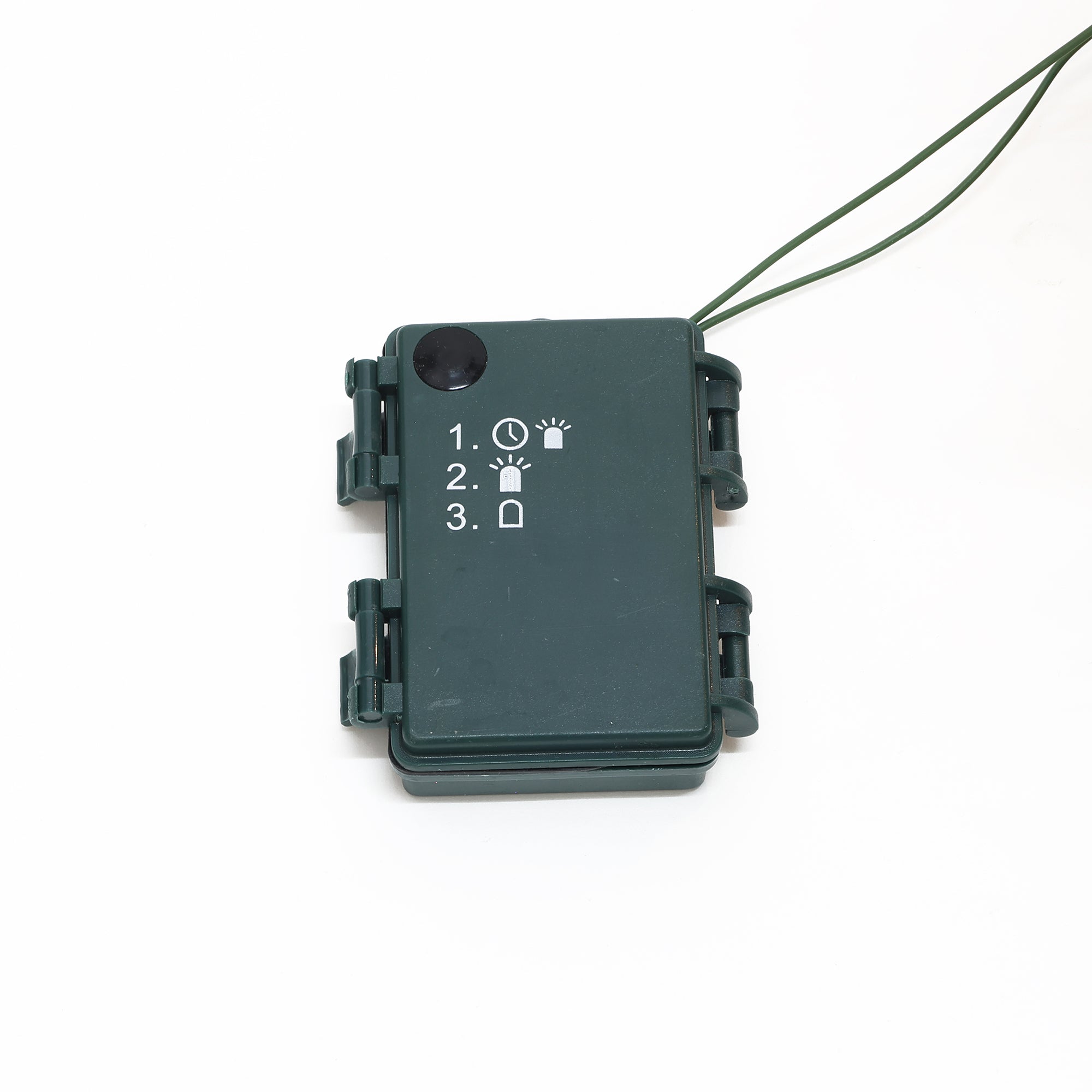 90 cm künstlicher Weihnachtsbaum mit integrierter LED-Beleuchtung und Tannenzapfen-Dekor