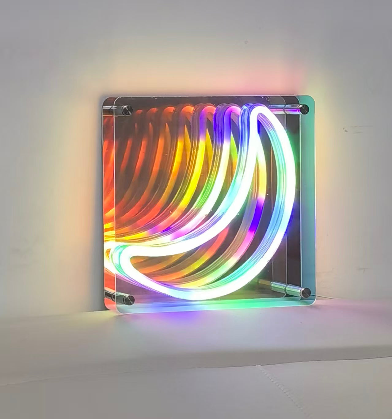 Regenbogen-Wellen LED Wandspiegel – Farbverändernde Neon-Deko-Spiegel für Wohnraum & Ambiente