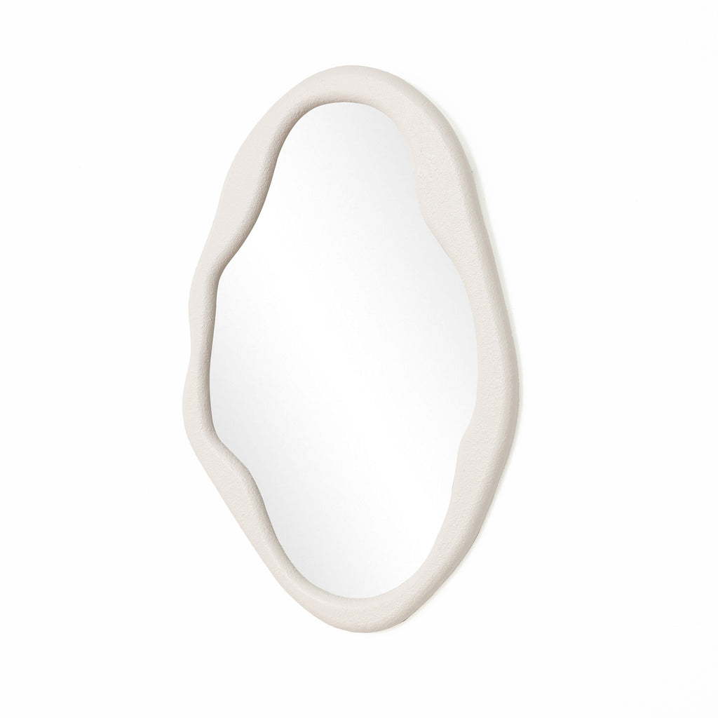 Irreguläre Fluid-Form Wandspiegel – Moderner Deko-Spiegel mit Organic Design für Wohnraum