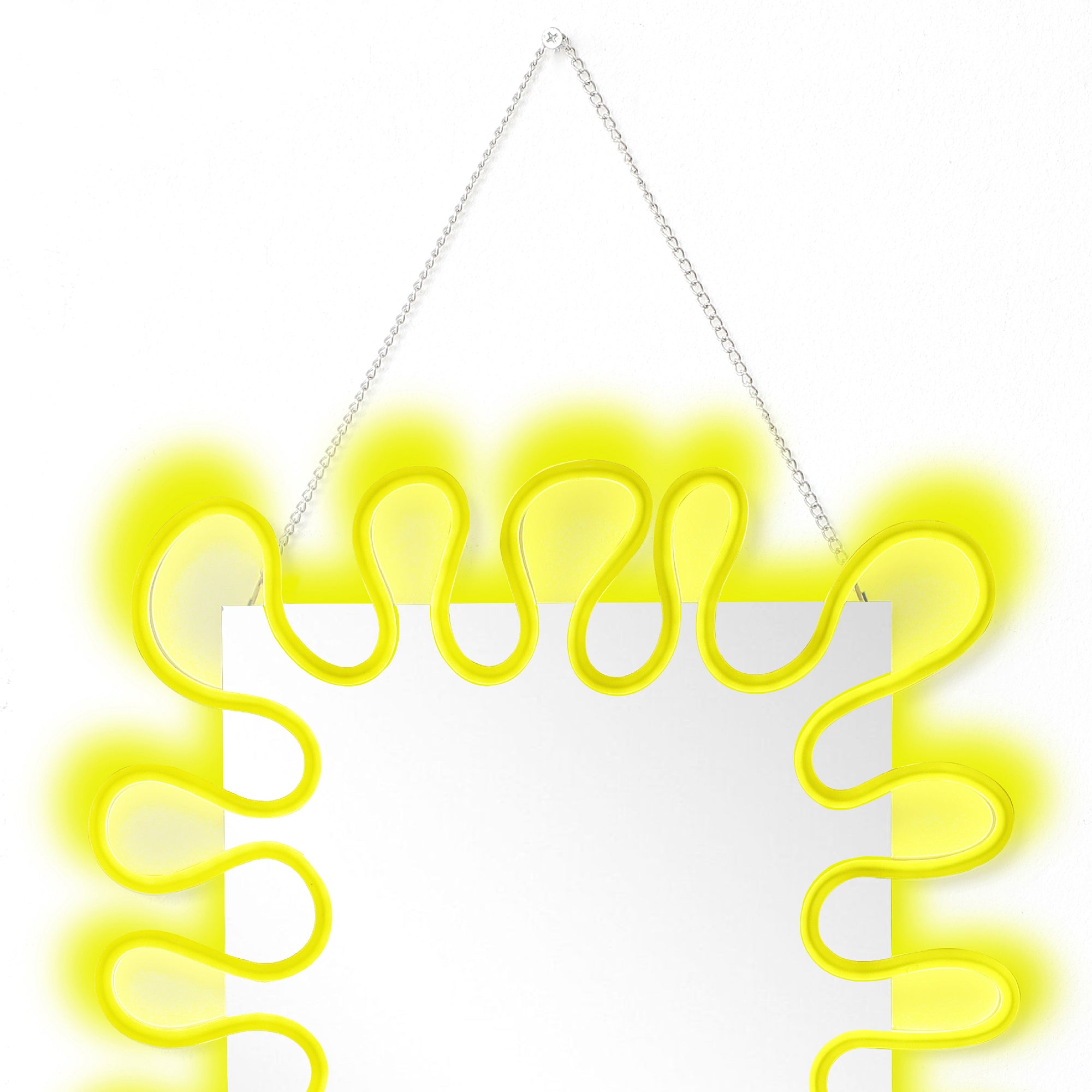 Gelber Neon-Wellen LED Spiegel – Leuchtender Wandspiegel mit Atmosphärenbeleuchtung für Wohnraum & Deko