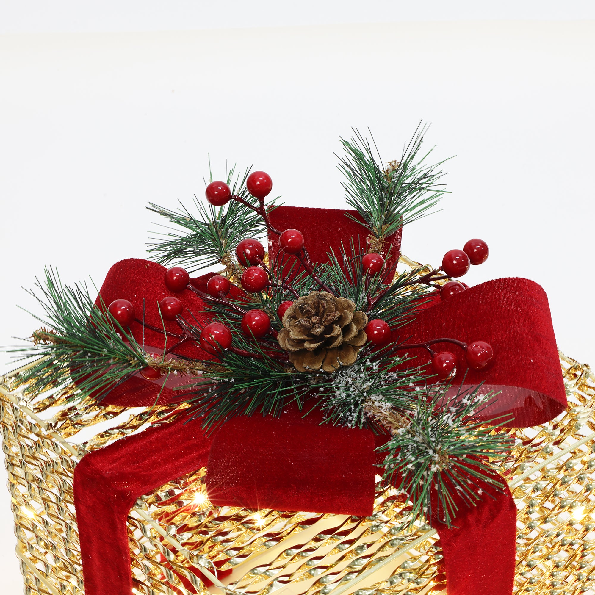 3er-Set LED-Geschenkboxen – Weihnachtsdeko in silber mit roten Schleifen und Beeren – Batteriebetrieben